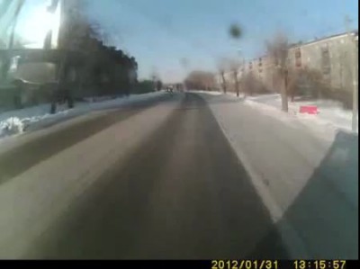 Хотел остановить автобус. Не получилось...
