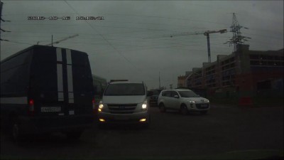 Дтп на пересечении Кронштадтского бульвара и Авангардной улицы.