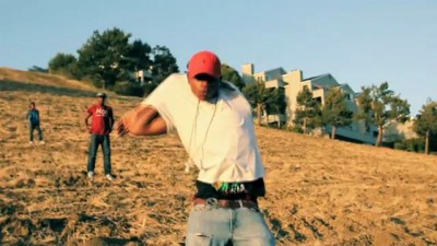 Парни с резиновыми руками