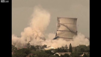 Падающие башни