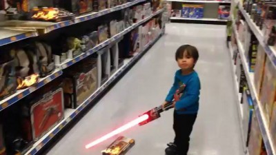 Toy Lightsaber - Опасная игрушка