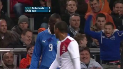 Ballotelli attacks ASTRONAUTS during Netherlands 1-1 Italy - 07-02-13