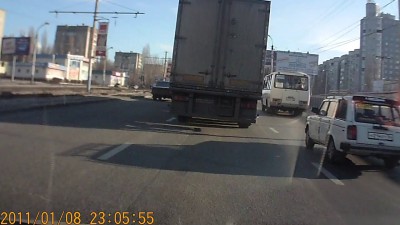 ДТП - женщина психует