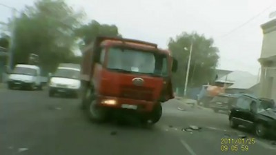 ДТП Камаз смотреть со звуком