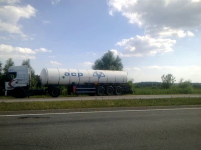 Что он стравливает ?