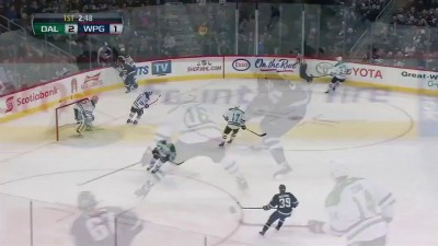 Пример настоящей дружбы в хоккее. Гарбут помогает смениться Шайфеле