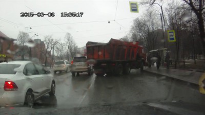 КамАЗист напугал