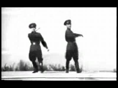 Военные жгут