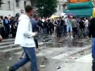 День города Тверь 25 июня 2011. Трэш. Танцы обкуренных.