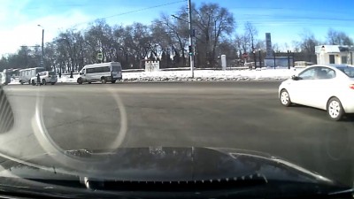 Чуть не сбил