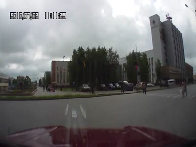 Летающий туалет: Смерч в Нефтеюганске