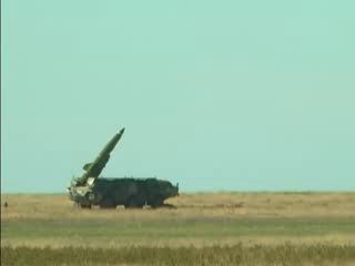 Огонь ведут 'Искандер-М', 'Точка-У' и РСЗО 'Смерч'