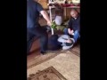 Бьют монобрового.