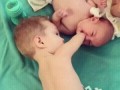 Помог братику