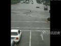 Прокатил байкера на крыше .