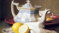 с заварным чайником и лимоны