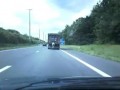 Велосипедист гонется за фурой