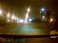 Вы смотрите в зеркала девушка? Я пытаюсь!