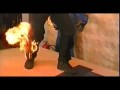 Горящий прыжок с небоскреба