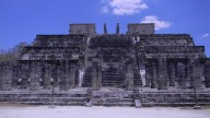 00Temple_of_Warriors_in_Chichén_Itzá