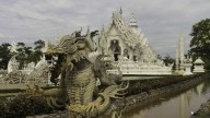 Chiang_Rai_-_Wat_Rong_Khun_-_0031