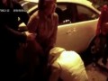 Пожилая женщина мстит за громкую музыку