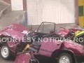 Полет автобуса в воздухе