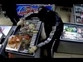 Женщина выгнала вооруженных разбойников из магазина / Woman chased armed robbers from store