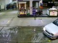 Ублюдки сбили бедного заправщика