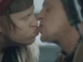 Что Нибудь Мужественное - Прикольная Реклама Snickers